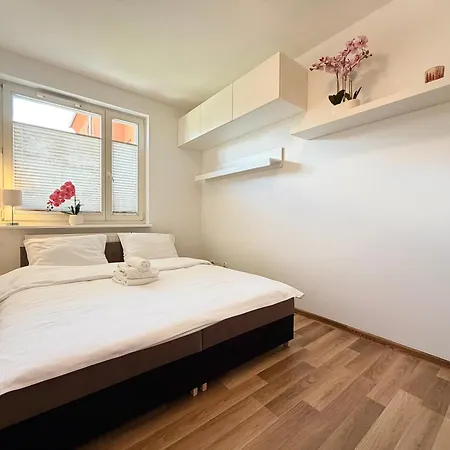 Apartment Rutkiewicz Comfort By Bookinghost *